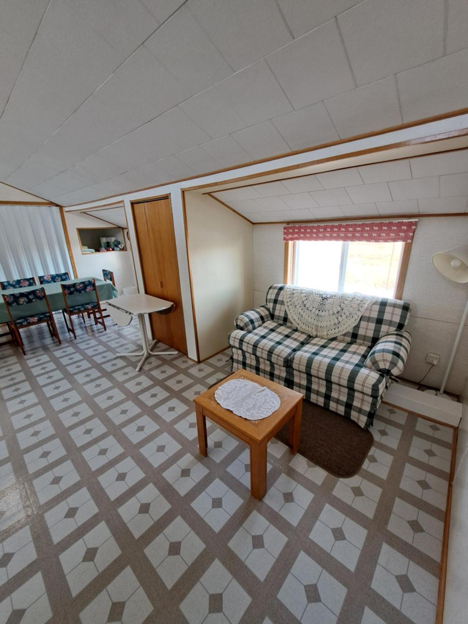 Polar Bear Bed And Breakfast เชอร์ชิล ภายนอก รูปภาพ
